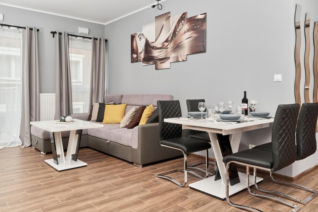 Apartments Wroclaw Jana Pawla II With Free Parking Wroclaw By Noclegi Renters المظهر الخارجي الصورة