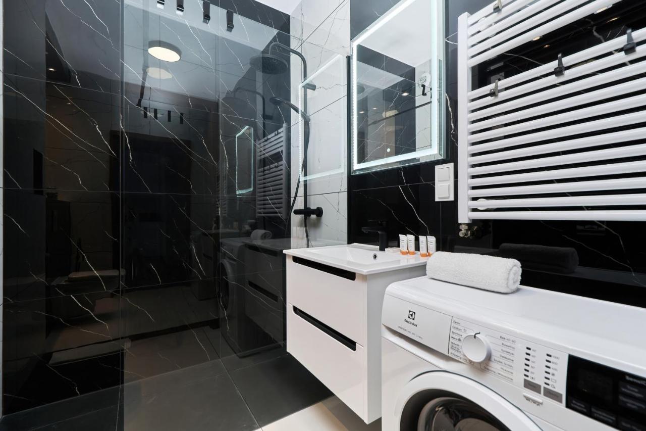 Apartments Wroclaw Jana Pawla II With Free Parking Wroclaw By Noclegi Renters المظهر الخارجي الصورة