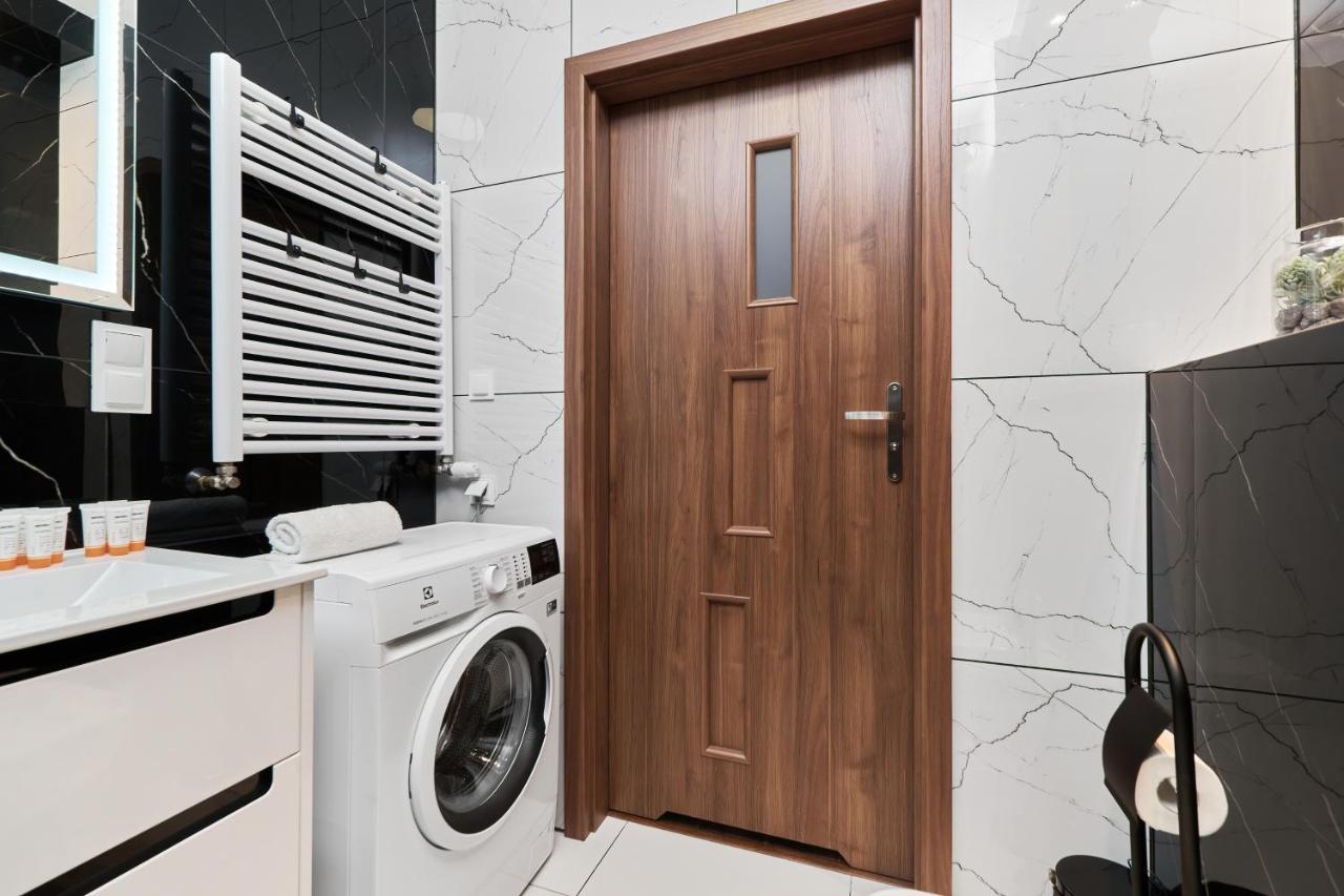 Apartments Wroclaw Jana Pawla II With Free Parking Wroclaw By Noclegi Renters المظهر الخارجي الصورة