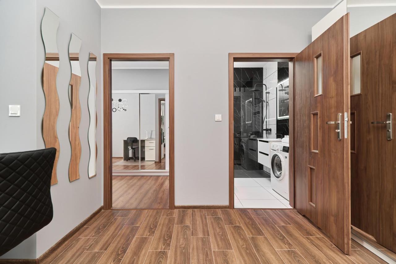 Apartments Wroclaw Jana Pawla II With Free Parking Wroclaw By Noclegi Renters المظهر الخارجي الصورة